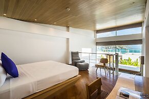 White Sand Samui Resort