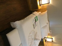 Shore Time Hotel Annex