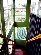 Shore Time Hotel Annex