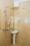 Silver Paradise Hotel