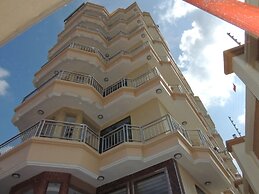 Silver Paradise Hotel