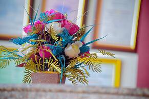 Silver Paradise Hotel