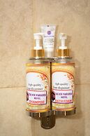 Silver Paradise Hotel