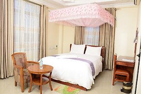 Silver Paradise Hotel