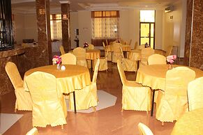 Silver Paradise Hotel