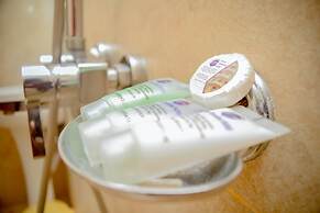 Silver Paradise Hotel