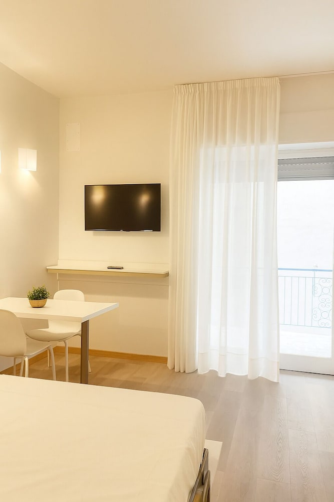 Tizi Apartments