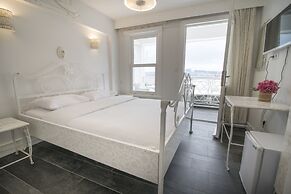 Buyukada Port Hotel