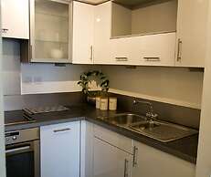 Icon Becket Apartment