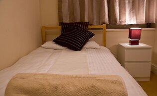 Icon Hutton Apartment