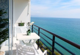 Waterfront Santa Clara Apartments