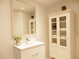 Waterfront Santa Clara Apartments