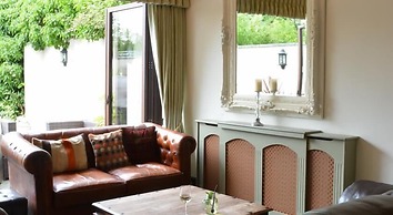 The Greyhound - Winterborne Kingston