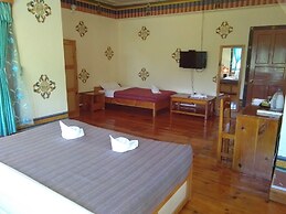Nirvana Lodge