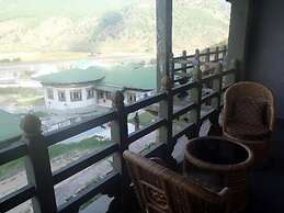 Khangkhu Resort