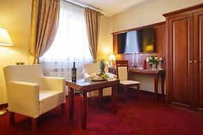 Hotel Etiuda
