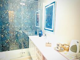 Chambre d'Amis (Chambres d'Hôtes/BnB/Guest House)