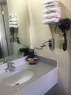 Travelodge by Wyndham Orangeburg