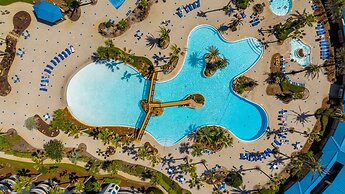 The Palms of Destin Resort by Panhandle Getaways