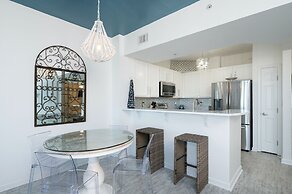 The Palms of Destin Resort by Panhandle Getaways