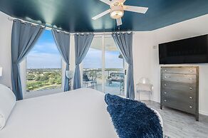 The Palms of Destin Resort by Panhandle Getaways