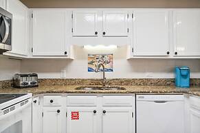 Woodland Shores Beach Resort by Panhandle Getaways