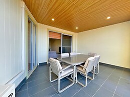 Phillip Island Towers