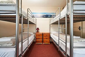 Abom Hotel
