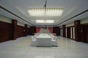 Hotel Shri Khedapati International