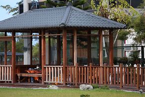 Hualien Zhikaxuan B&B