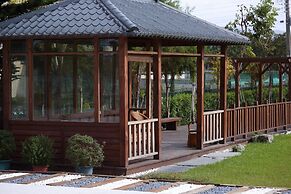 Hualien Zhikaxuan B&B