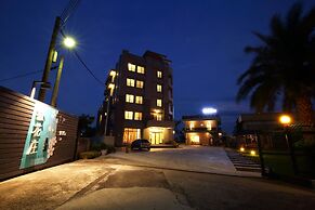 Hualien Zhikaxuan B&B