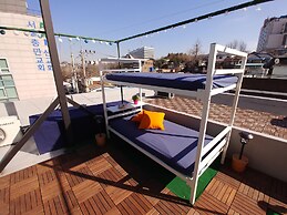 Hause Itaewon - Hostel