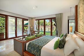 Legian Beach Villas