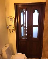 F8 Bed and Breakfast