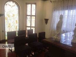 F8 Bed and Breakfast