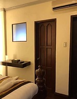 F8 Bed and Breakfast