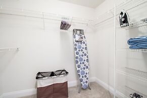 Heaven on Baltimore Downtown Fully Furnished Apartments