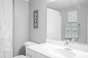 Heaven on Baltimore Downtown Fully Furnished Apartments