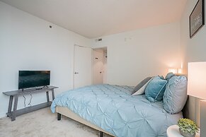 Heaven on Baltimore Downtown Fully Furnished Apartments