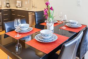 Heaven on Baltimore Downtown Fully Furnished Apartments