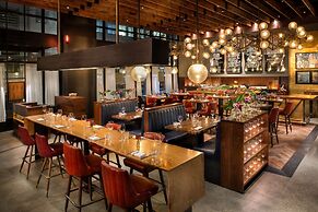 The Duniway Portland A Hilton Hotel