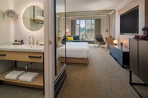 The Duniway Portland A Hilton Hotel