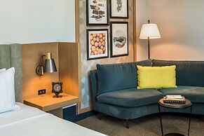 The Duniway Portland A Hilton Hotel