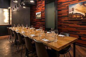 The Duniway Portland A Hilton Hotel