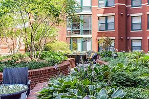 Heaven on Baltimore Harborfront Fully Furnished Apartments