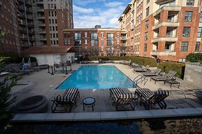 Heaven on Baltimore Harborfront Fully Furnished Apartments