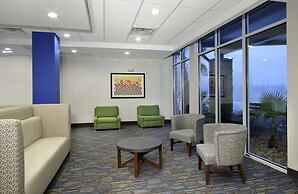 Holiday Inn Express & Suites Columbus North by IHG