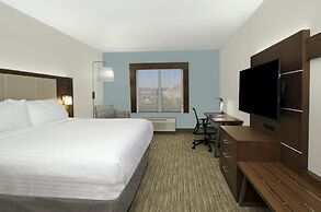 Holiday Inn Express & Suites Columbus North by IHG