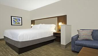 Holiday Inn Express & Suites Columbus North by IHG